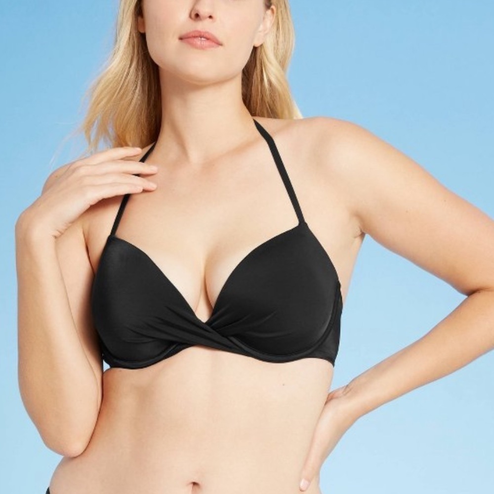 NWT Shade and shore bikini top